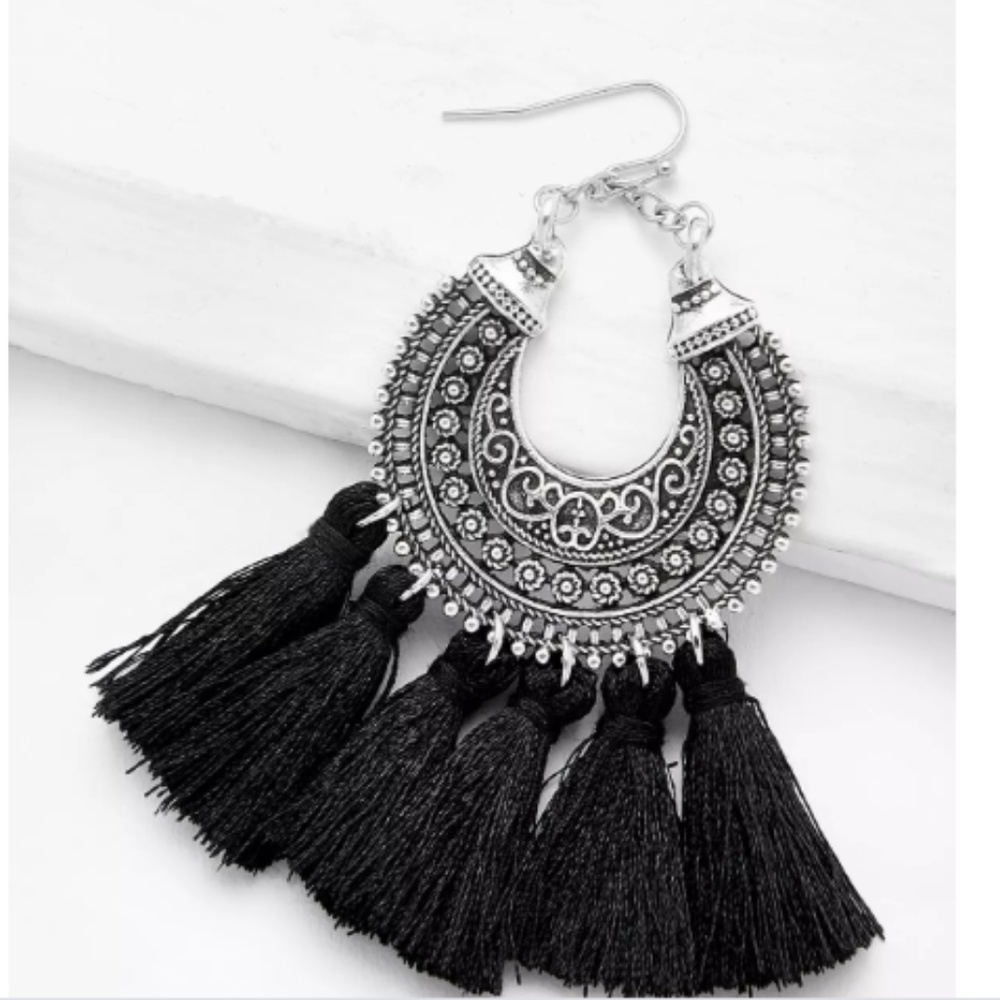 *NEW* TASSEL BOHO DANGLE EARRINGS - Picture 1 of 2